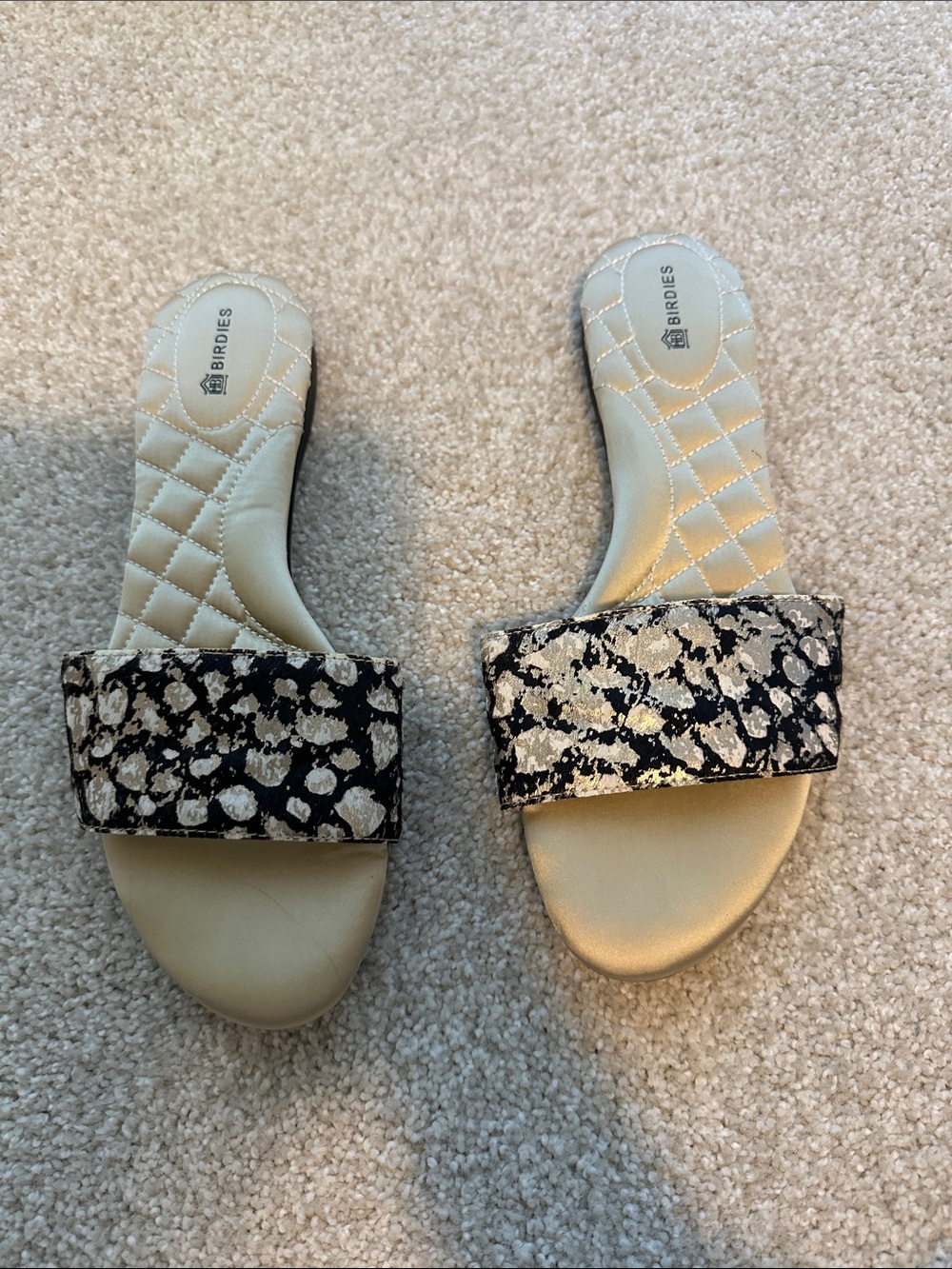 Birdies Cream Slides with Black and Cream Speckled Strap